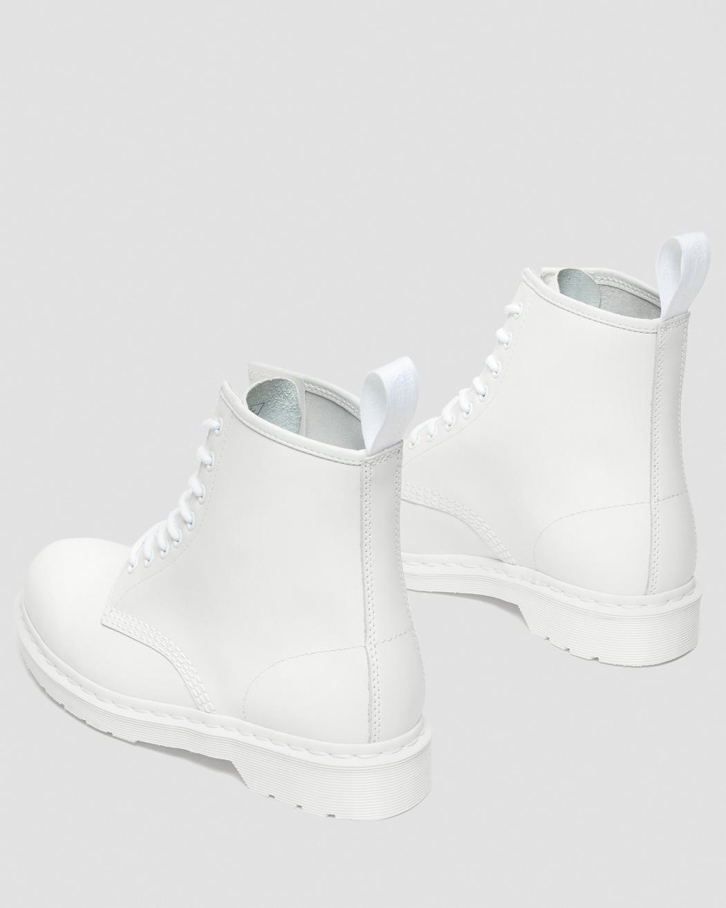 Dr Martens UNISEX 1460 MONO SMOOTH LEATHER LACE UP BOOTS (White)