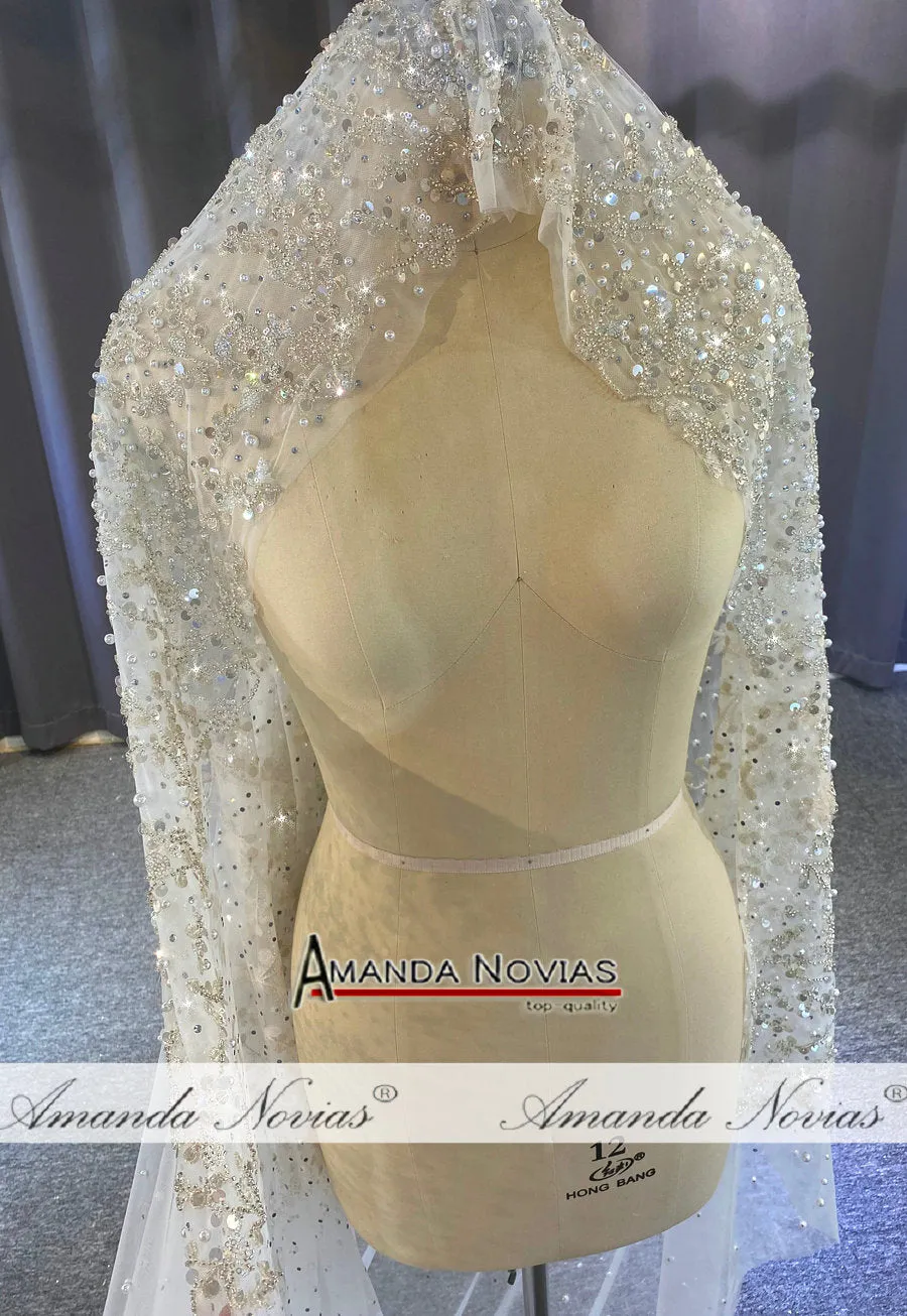 full beading luxury long lace veil 3*4 sizes ivory color top full beading, down part with pearls.no comb