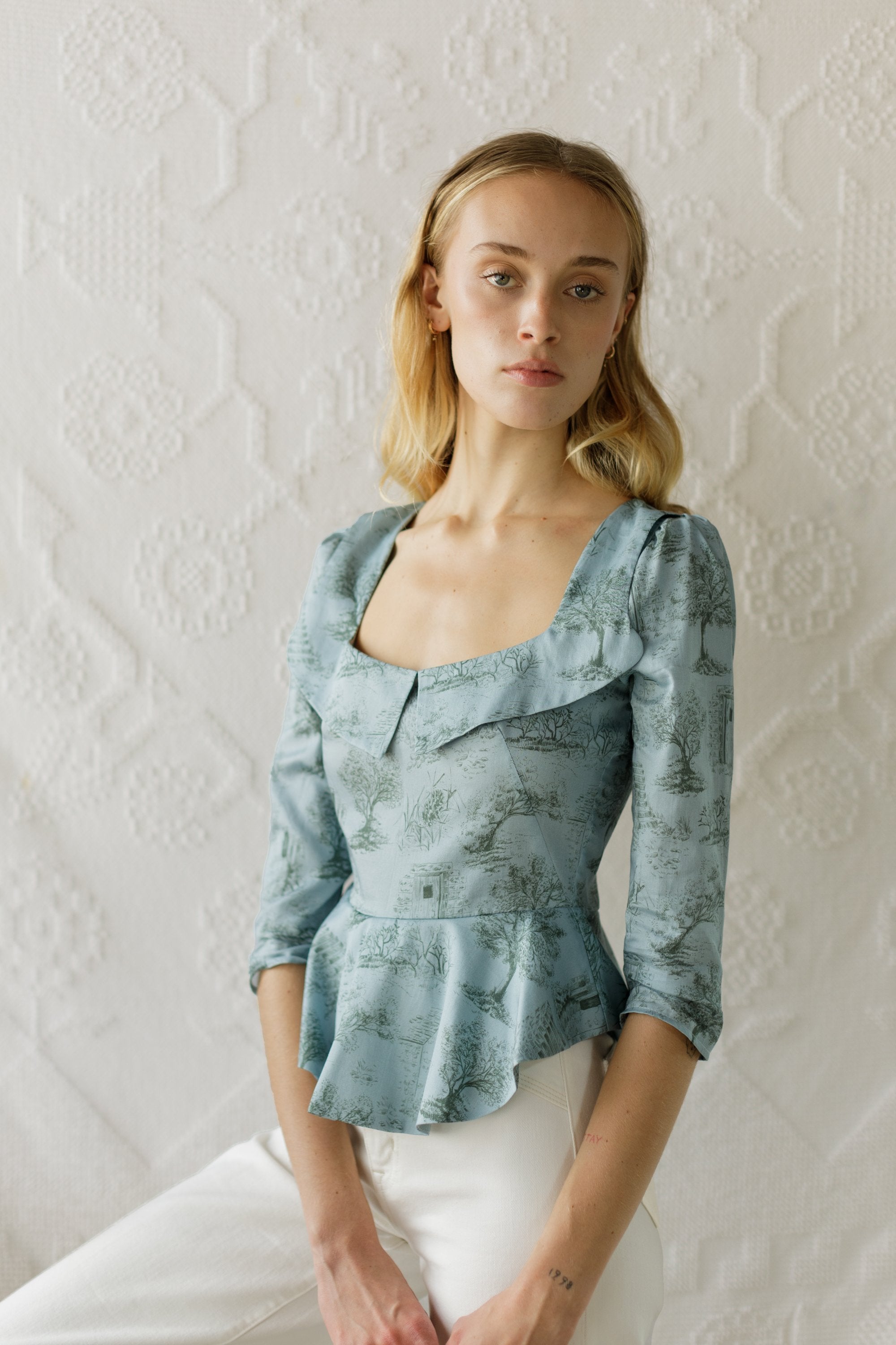 Mari Top / Cottage Blue + Pewter Green Cotton Toile