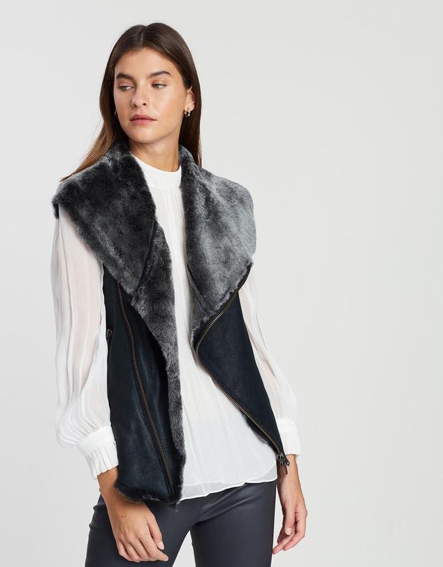 Nolita Drape Vest Black Shearling