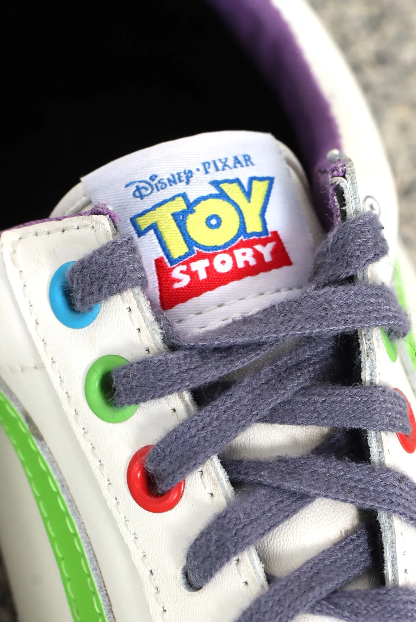 VANS Old Skool x DISNEY Toy Story 'Buzz Lightyear' Sneakers (8M/9.5W)