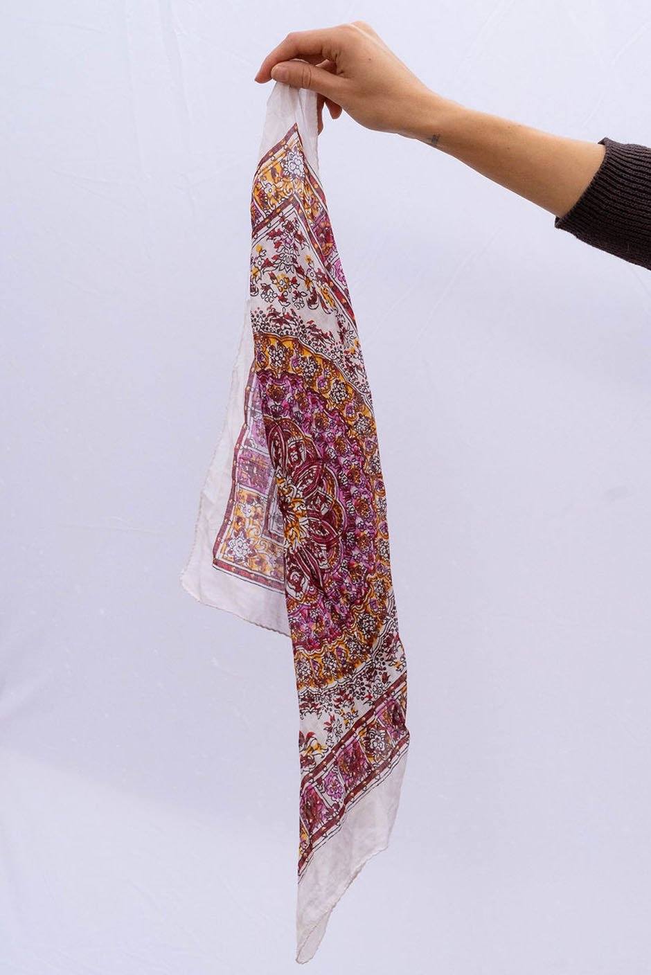 Vintage Freya Bandana in White Paisley