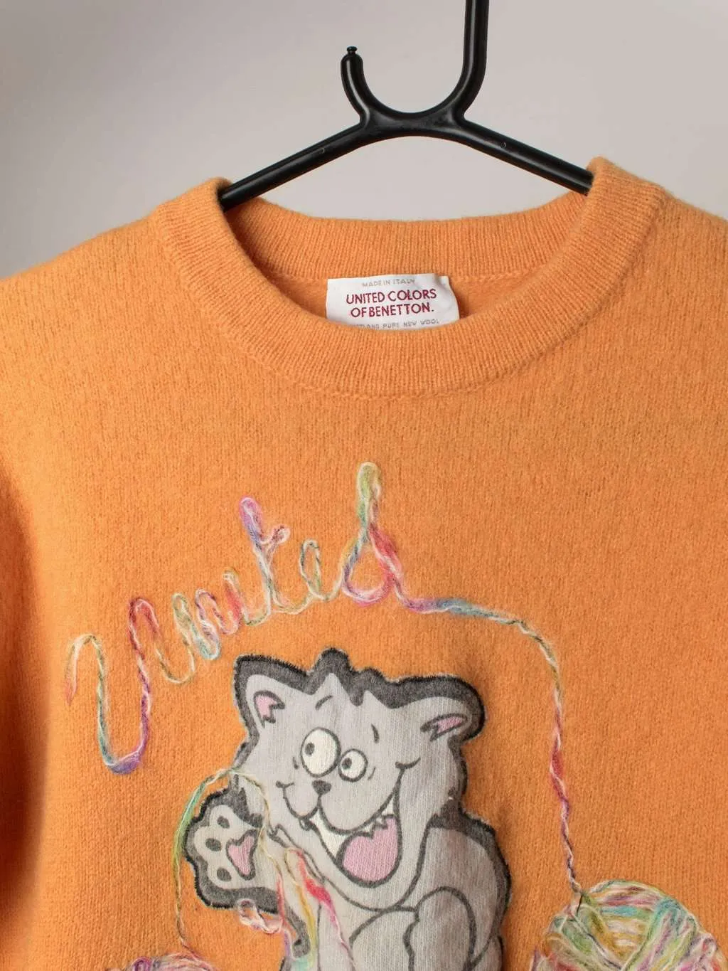 Vintage United colours of Benetton orange wool jumper with cat applique – Medium